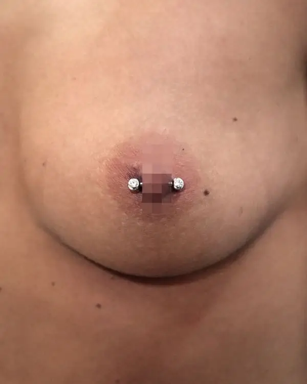 piercing nipple