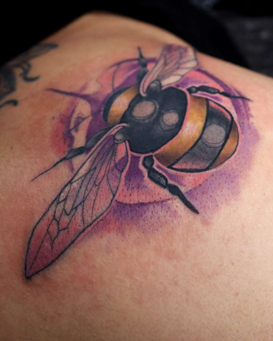 watercolor bee illustration tattoo